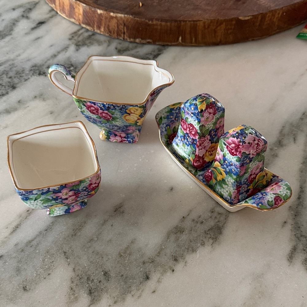 Rare Royal Winton Julia Salt & Pepper Set. Creamer, Sugar. Circa 1930